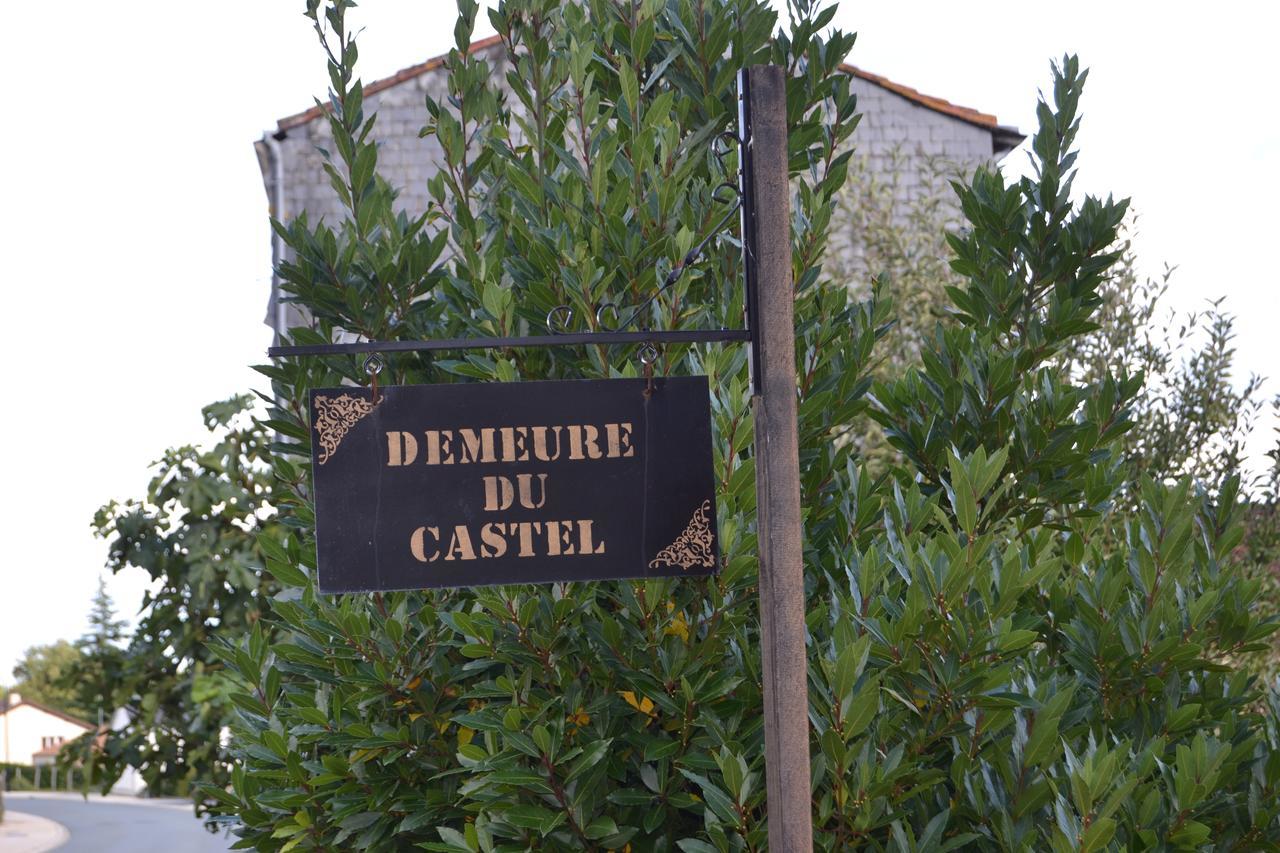 Demeure Du Castel Bed & Breakfast Les Châtelliers-Châteaumur Exterior foto